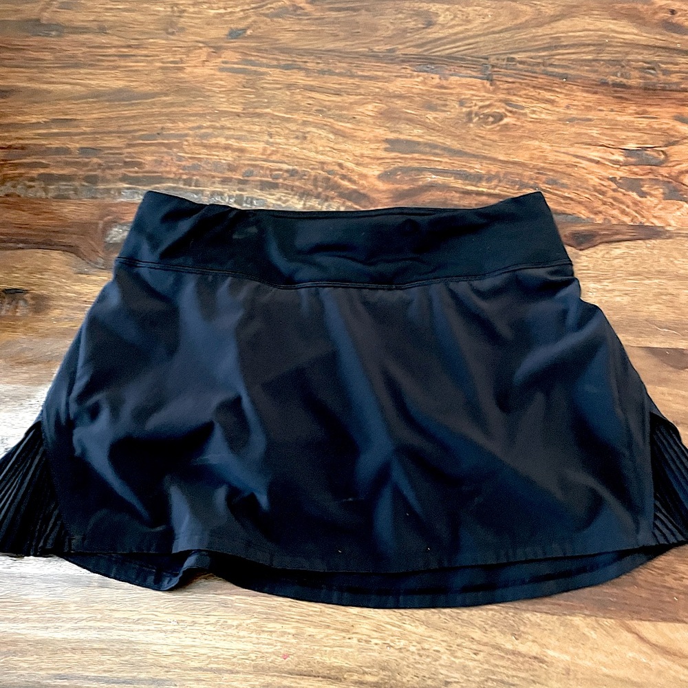 Black Lulu Lemon Skirt! Very Cute! Ball pants underneath have elastic